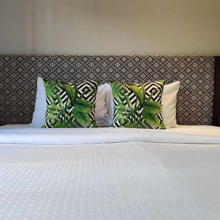 Check In Saladaeng (Adults Only) Banguecoque Exterior foto
