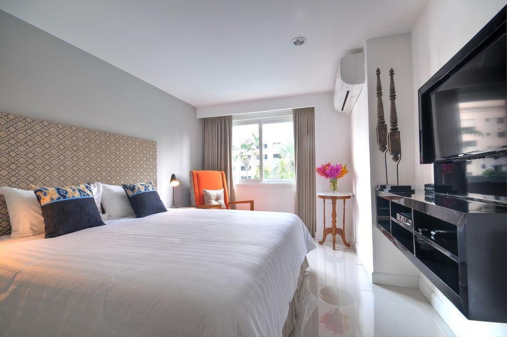 Check In Saladaeng (Adults Only) Banguecoque Exterior foto