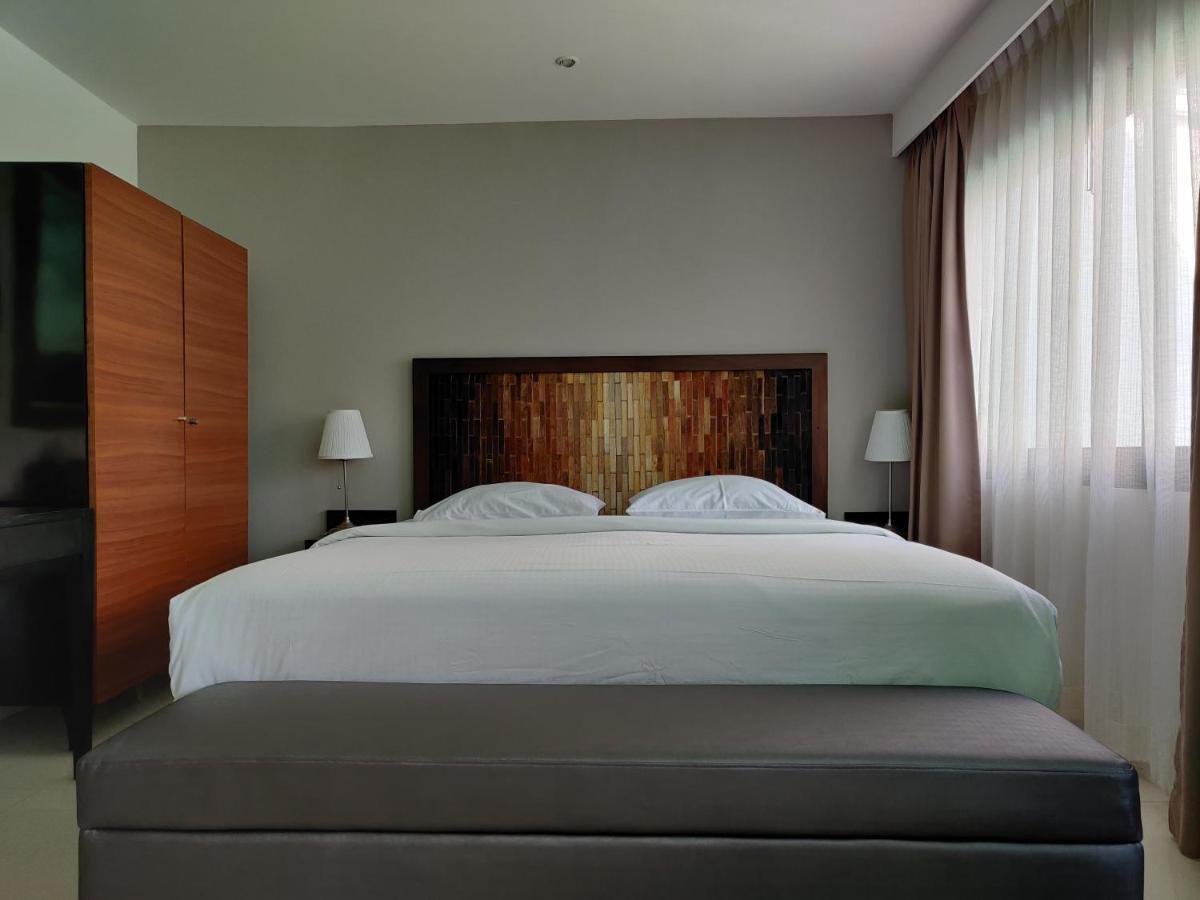 Check In Saladaeng (Adults Only) Banguecoque Exterior foto